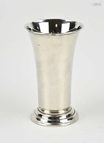 Silver supper cup