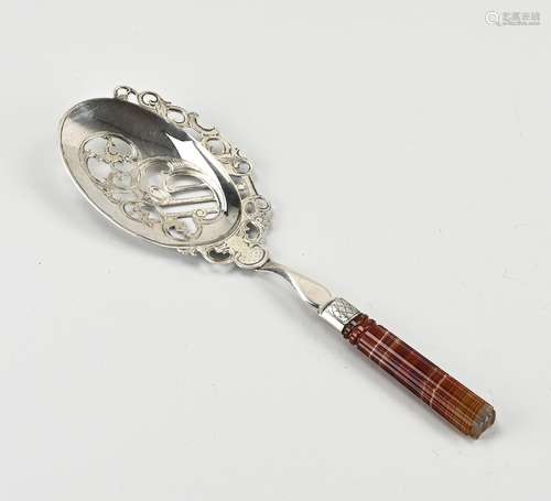 Silver pie scoop