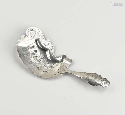 Silver pie scoop