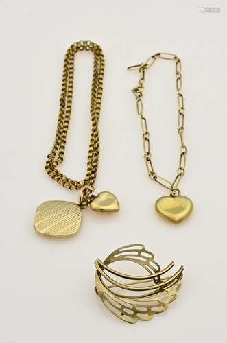 Lot of gold jewellery