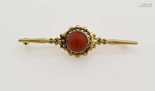 Gold brooch with red coral