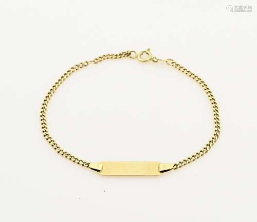 Gold plate bracelet