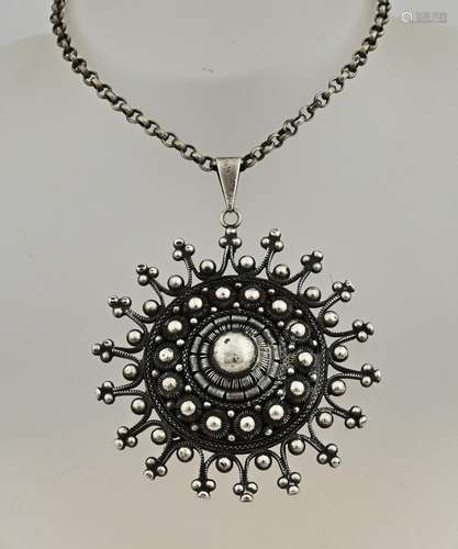 Silver necklace with pendant