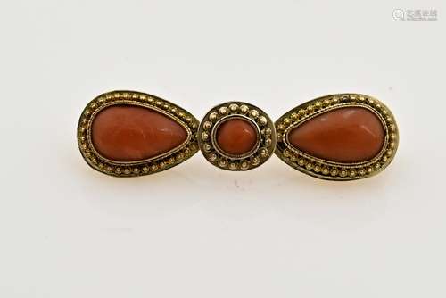 Gold brooch with red coral