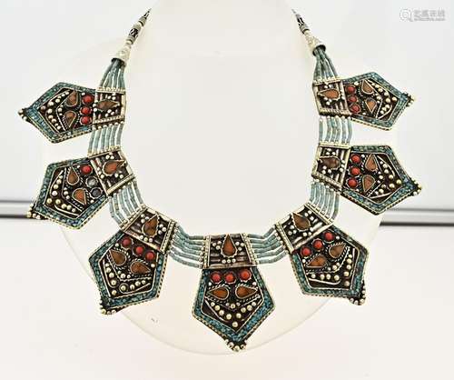 BWG necklace (Nepal)