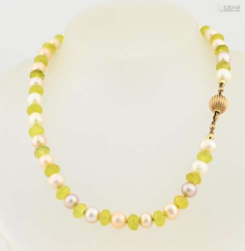 Necklace with pearl and citrine and gold lock