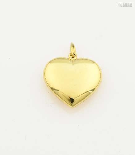 Gold heart pendant