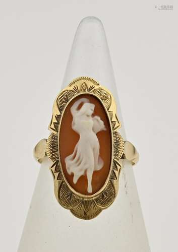 Gold ring with cameo