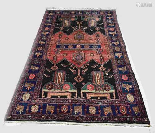 Persian prayer rug, 274 x 152 cm.