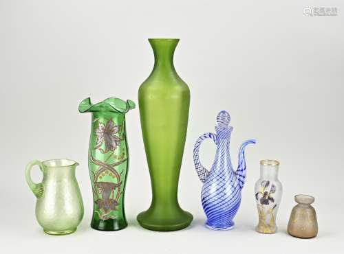 Six parts of old/antique glassware
