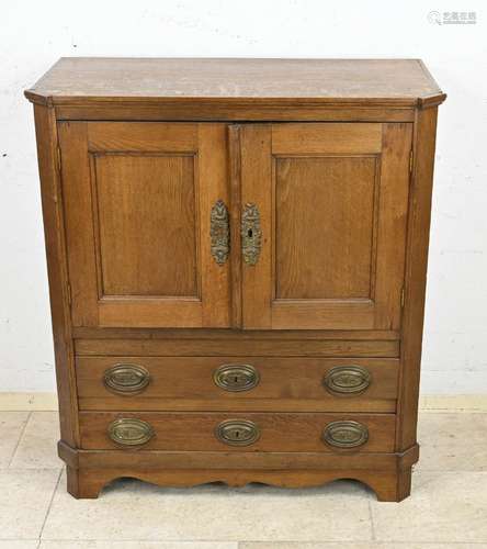 Oak cabinet, 1800