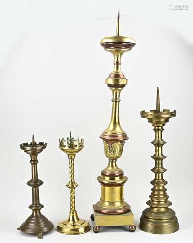 4x Antique candlesticks