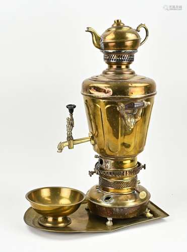 Red copper samovar