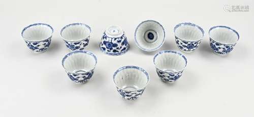 9x Chinese Kang Xi cups
