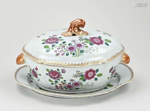 18th century Chinese tureen with lid