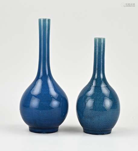 Two Chinese pipe vases, H 20 - 23.5 cm.