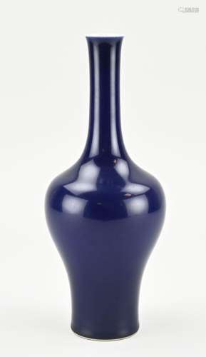 Chinese pipe vase, H 26.5 cm.