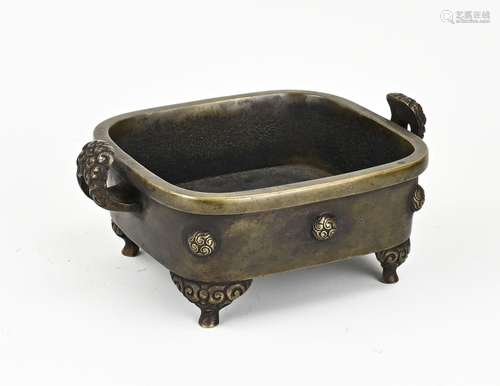 Bronze incense holder