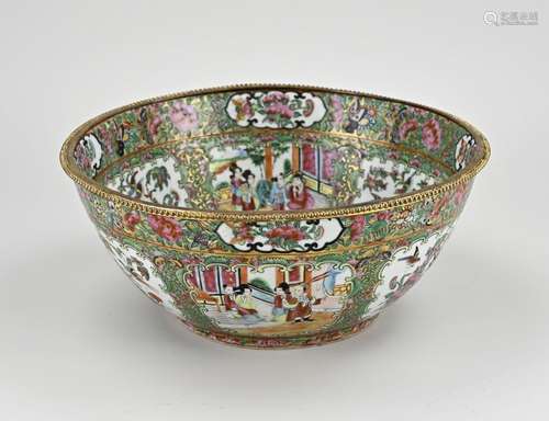 Chinese Canton bowl Ø 27 cm.