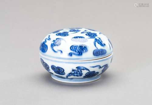 A SMALL BLUE AND WHITE PORCELAIN \'BATS\' BOX AND COVER, LAT...