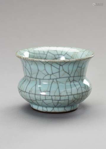 A GE-TYPE LONGQUAN CELADON PORCELAIN JAR, ZHADOU