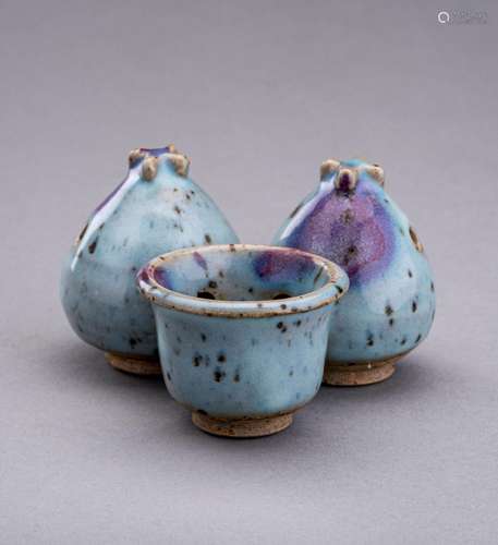 A PURPLE-SPLASHED JUN CERAMIC WATERPOT SET, QING DYNASTY