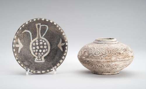 A LOT WITH TWO WESTERN ASIATIC-STYLE POTTERY ITEMS