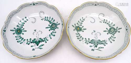 2X RUNDE SCHALEN, "MEISSEN", INDISCH GRÜN, D. 18CM...