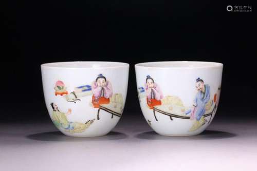 A pair of pastel character story cups