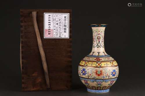 Enamel color vase with floral pattern