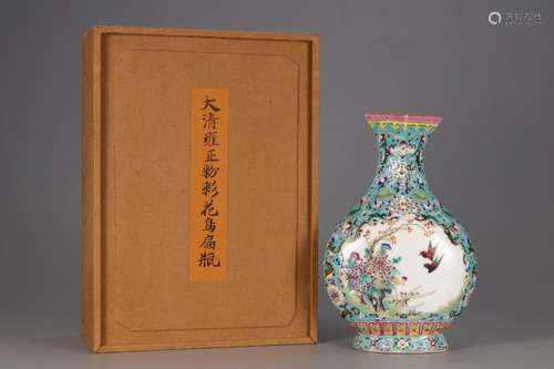 Pastel flower and bird flat bottle (with a painting from Wu ...