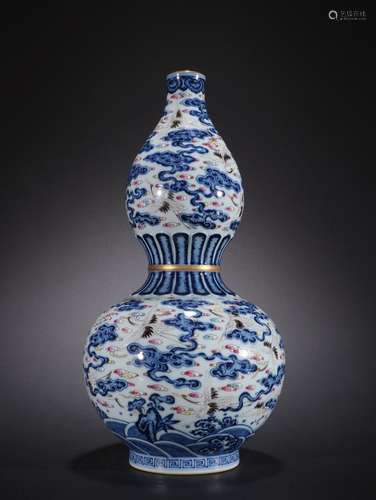 Blue and white color gourd vase with hundreds of cranes