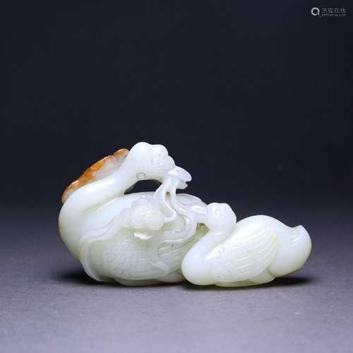 Hetian Jade Seed Goose Playing Lotus Leaf Sculpture