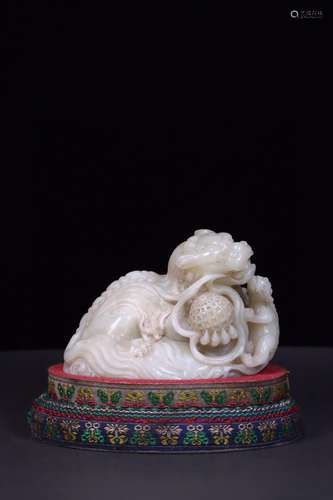 Yuxuan style old Shoushan hibiscus stone carving "Taish...