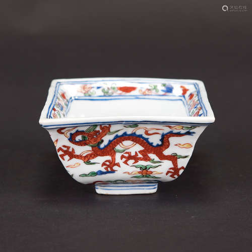 A WUCAI 'DRAGON' BOWL, JIAJING MARK