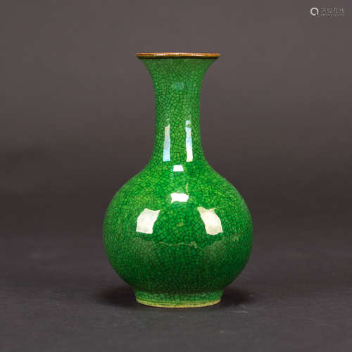 A GREEN GLAZED LANGYAO VASE