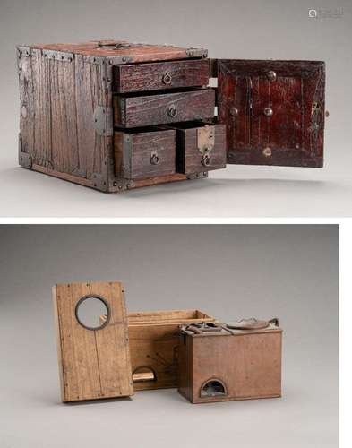 A WOODEN CHEST WITH DRAWERS AND A COPPER SAKE WARMER \'KANDO...