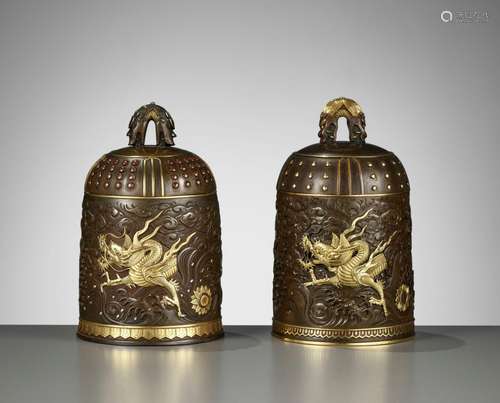 † A MATCHED PAIR OF GOLD-INLAID BRONZE \'BUDDHIST TEMPLE BEL...