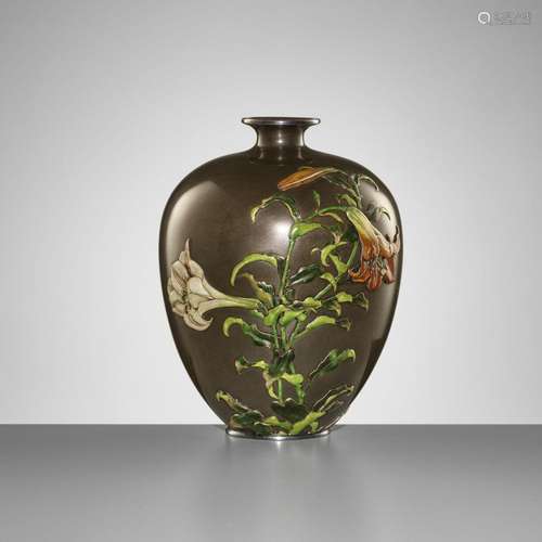 † TAKASAKI KOICHI: A MASTERFUL ENAMELED SHIBUICHI VASE DEPIC...