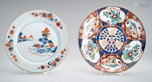 A LOT WITH TWO IMARI PORCELAIN DISHES