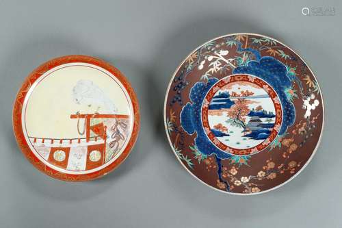 A LOT WITH A LARGE IMARI AND A KUTANI PORCELAIN DISH, MEIJI