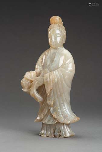 AN AGATE FIGURE OF GUANYIN, 1930s