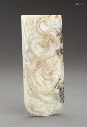 A MOTTLED JADE \'DRAGON\' PLAQUE, c. 1920s