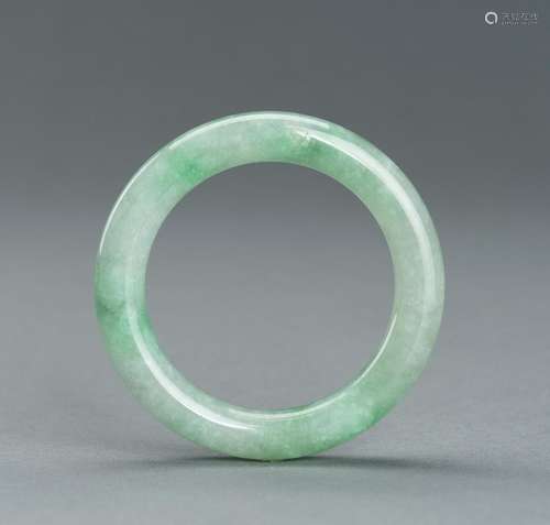 A JADEITE BANGLE