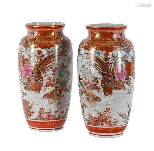 A PAIR OF JAPANESE KUTANI VASES