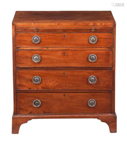 A GEORGE III MAHOGANY CHEST OF DRAWERS