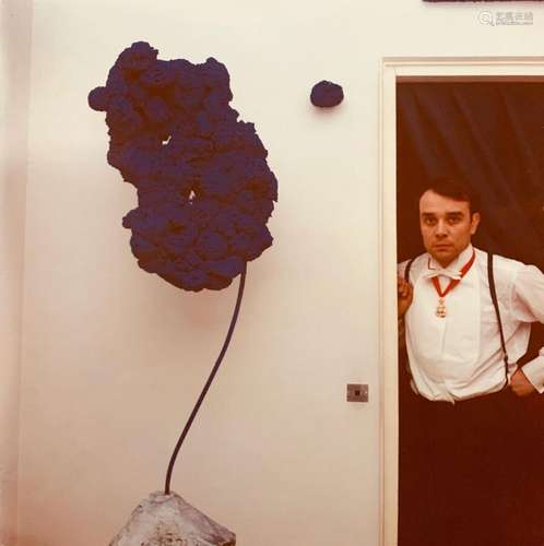 [Yves KLEIN]. Harry SHUNK & Janos KENDER. Yves Klein ave...