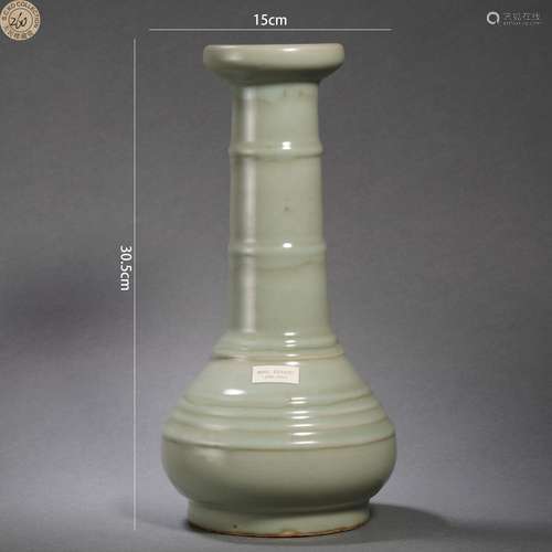 Celadon Glaze String Vase