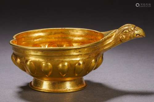 A Gold Wine Vessel