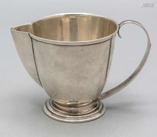 Sahnegießer / A silver creamer, International Sterling, USA,...